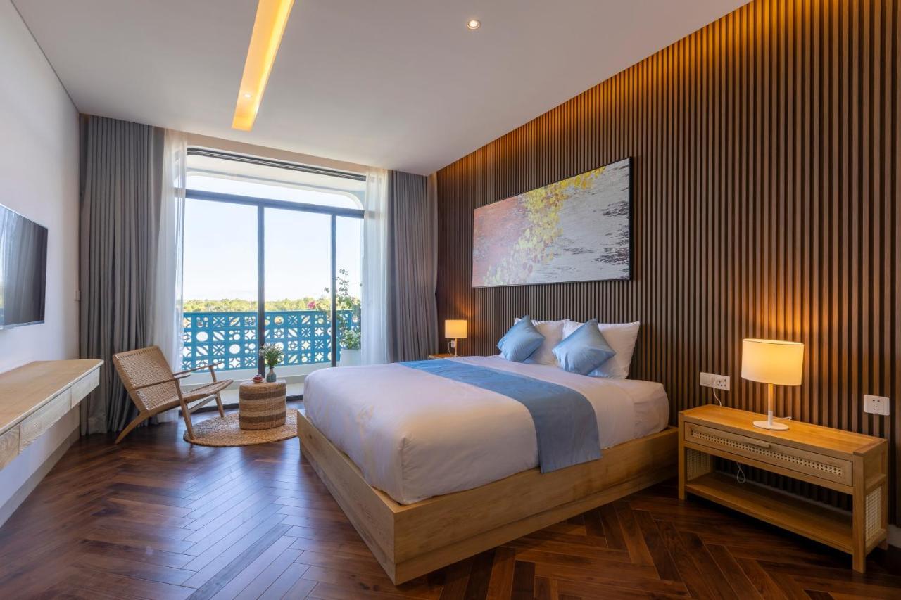The Stay Saigon Riverfront Go Cong Экстерьер фото