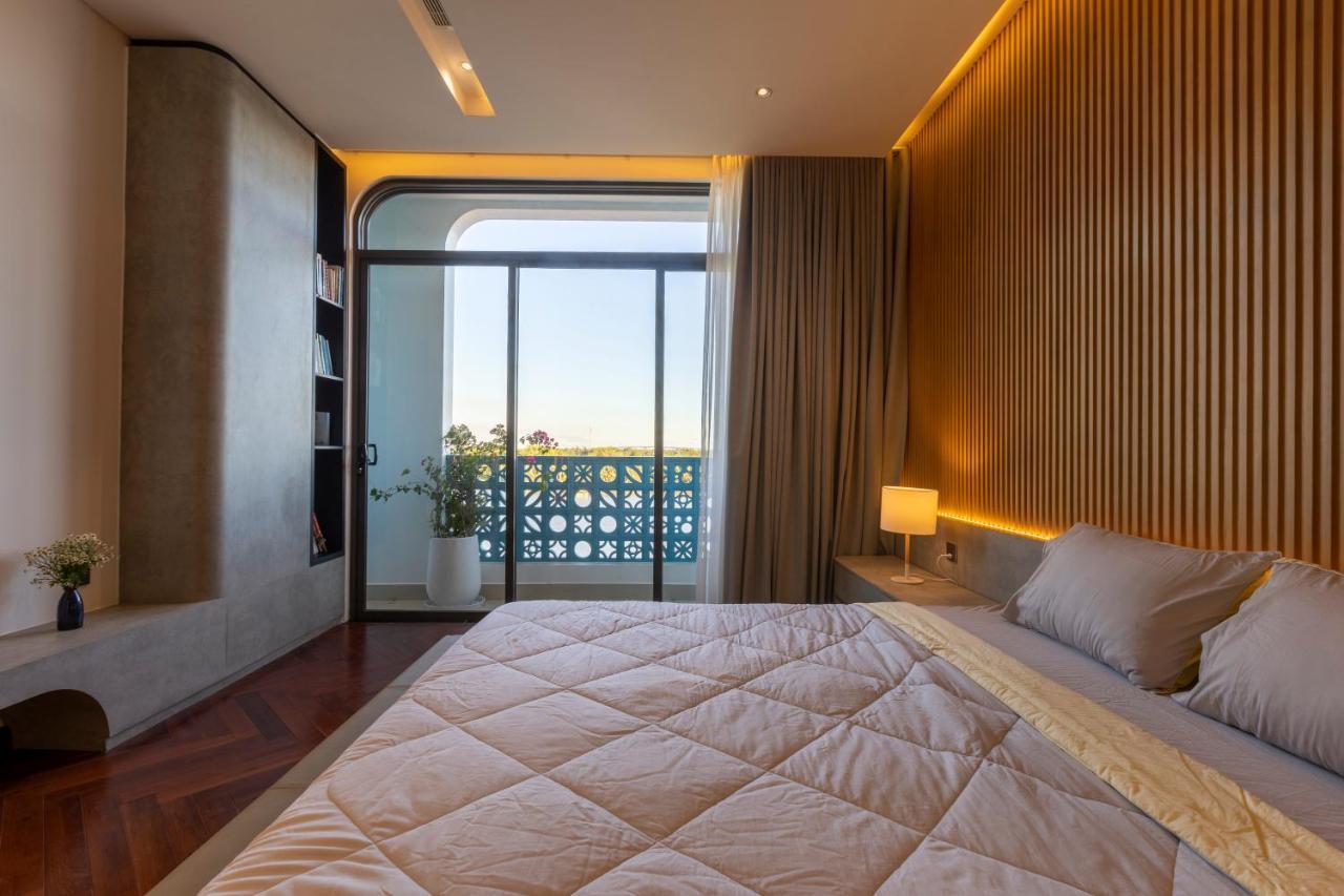 The Stay Saigon Riverfront Go Cong Экстерьер фото